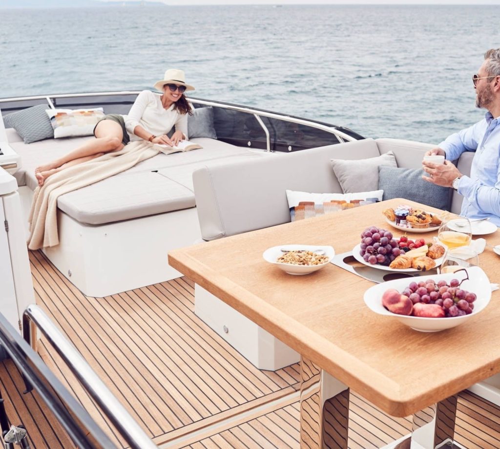 60c25a5303905339505756